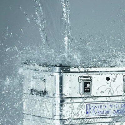Easy clean Water splashing onto an aluminium case.