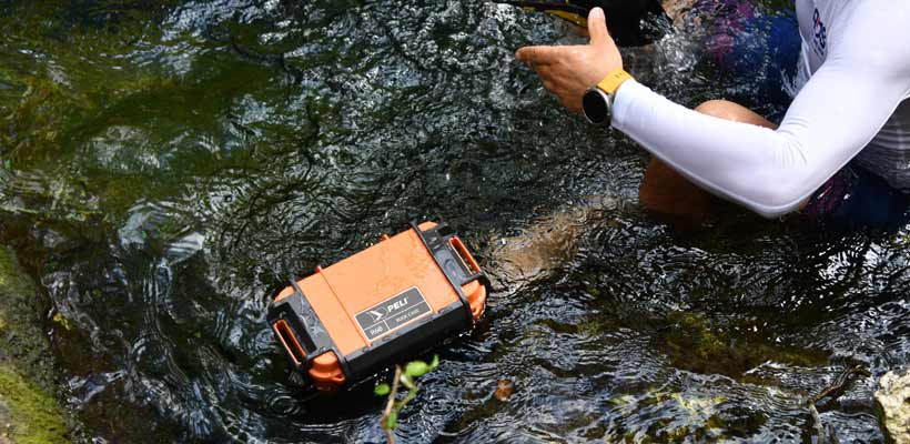 Waterproof utility case