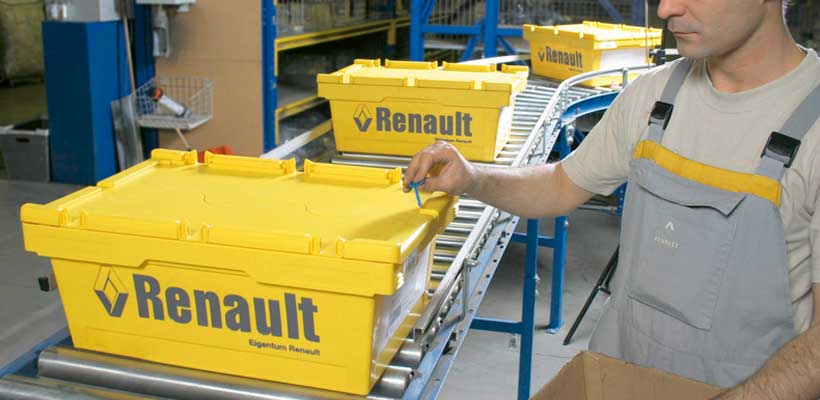 Reshoring nearshoring A person placing products in returnable containers