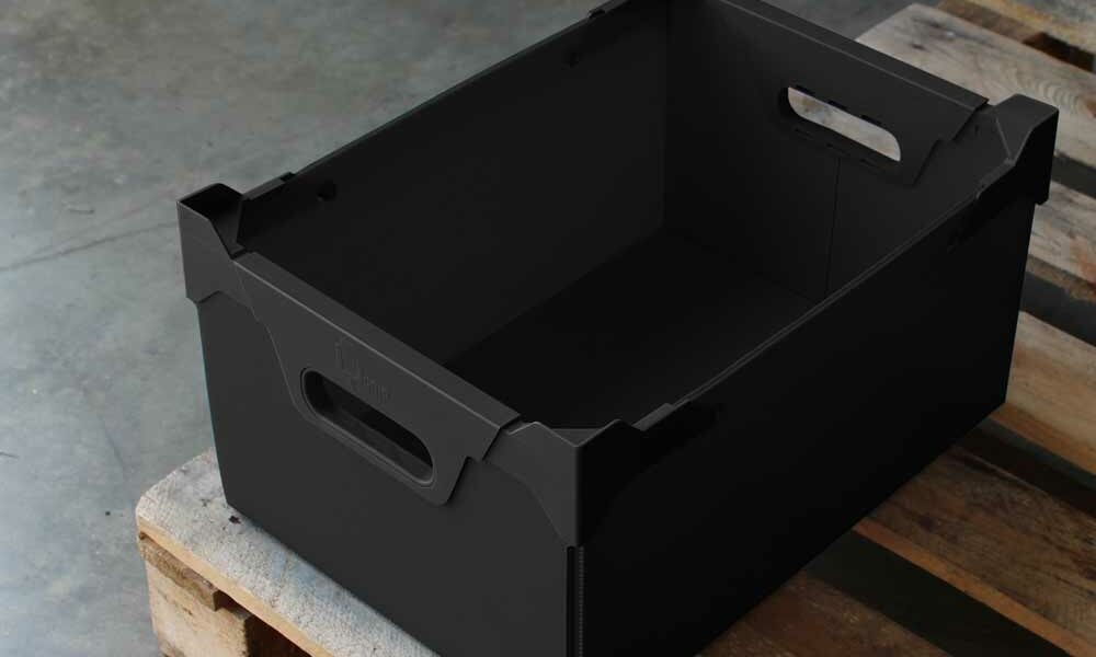 A conductive tote on a pallet in a warehouse